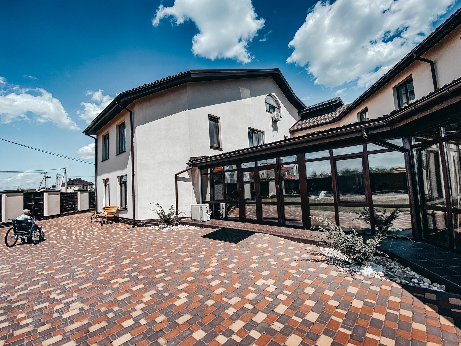 Частный дом престарелых для лежачих, инвалидов и пенсионеров под Киевом