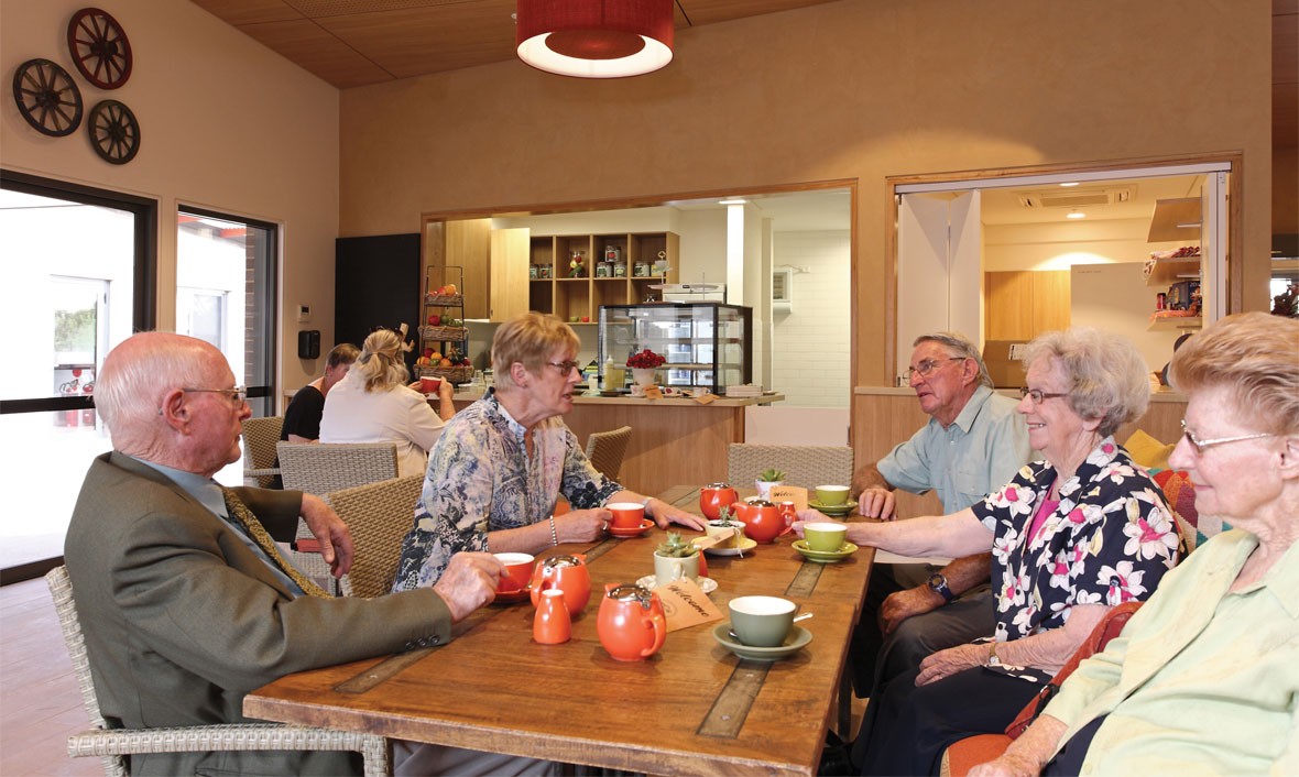 Современные сообщества и коллективное проживание для пожилых людей: новый подход к комфортной старости